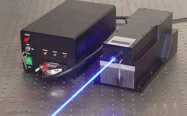 Dab tsi yog UV laser nyob rau hauv ib tsab xov xwm